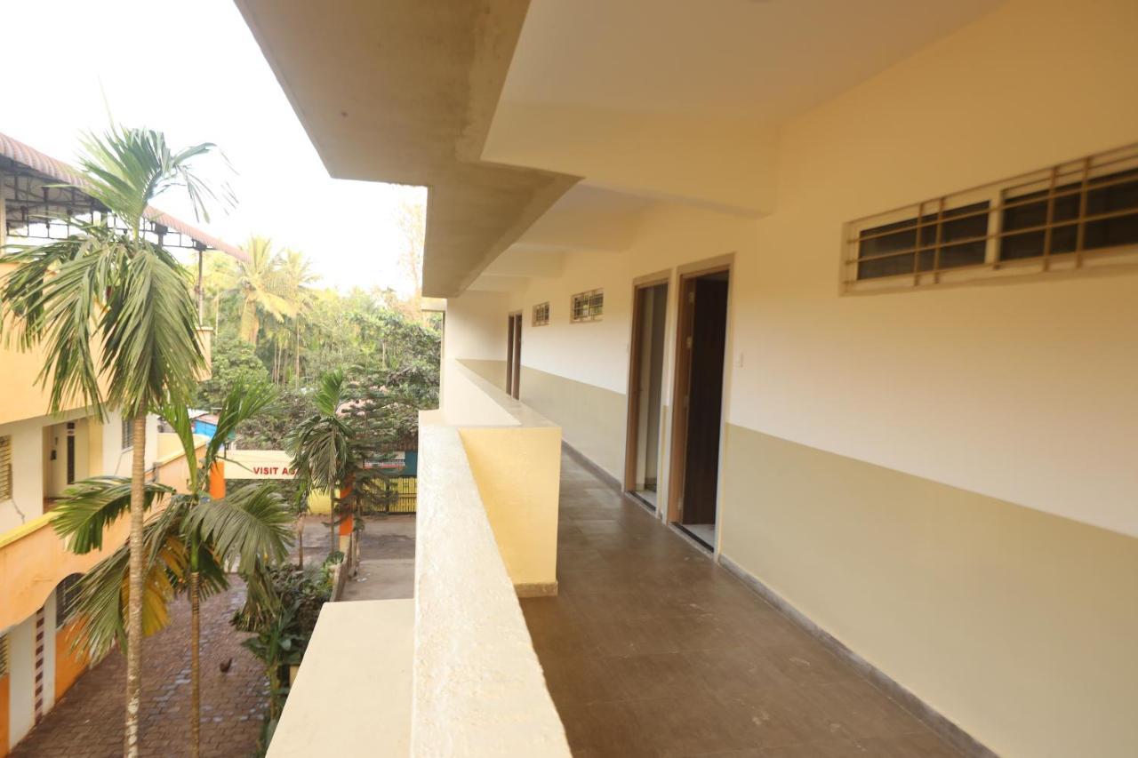 Shree Swami Samarth Resort Diveāgar 外观 照片